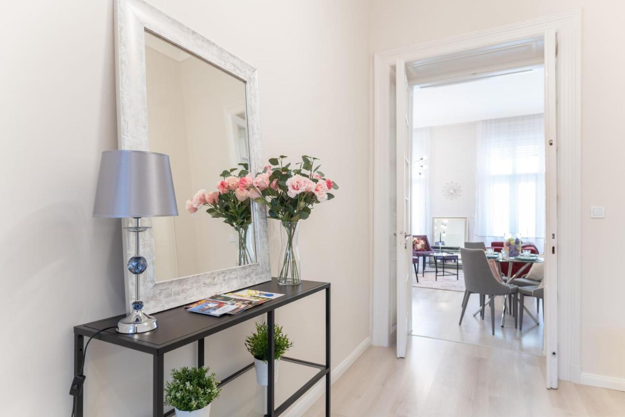 Milano Design Apartment City Center With Ac Budapest Exterior foto